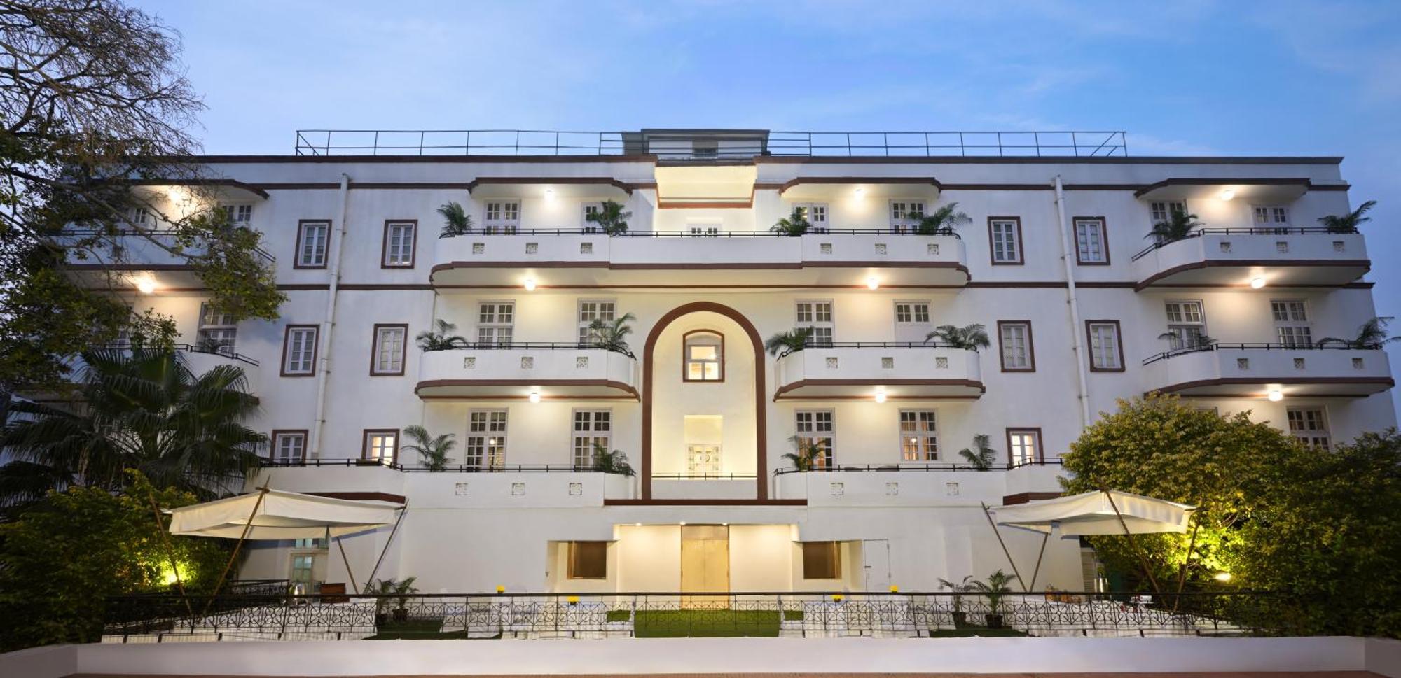 Ambassador, New Delhi - Ihcl Seleqtions Hotel Exterior photo The hotel's facade