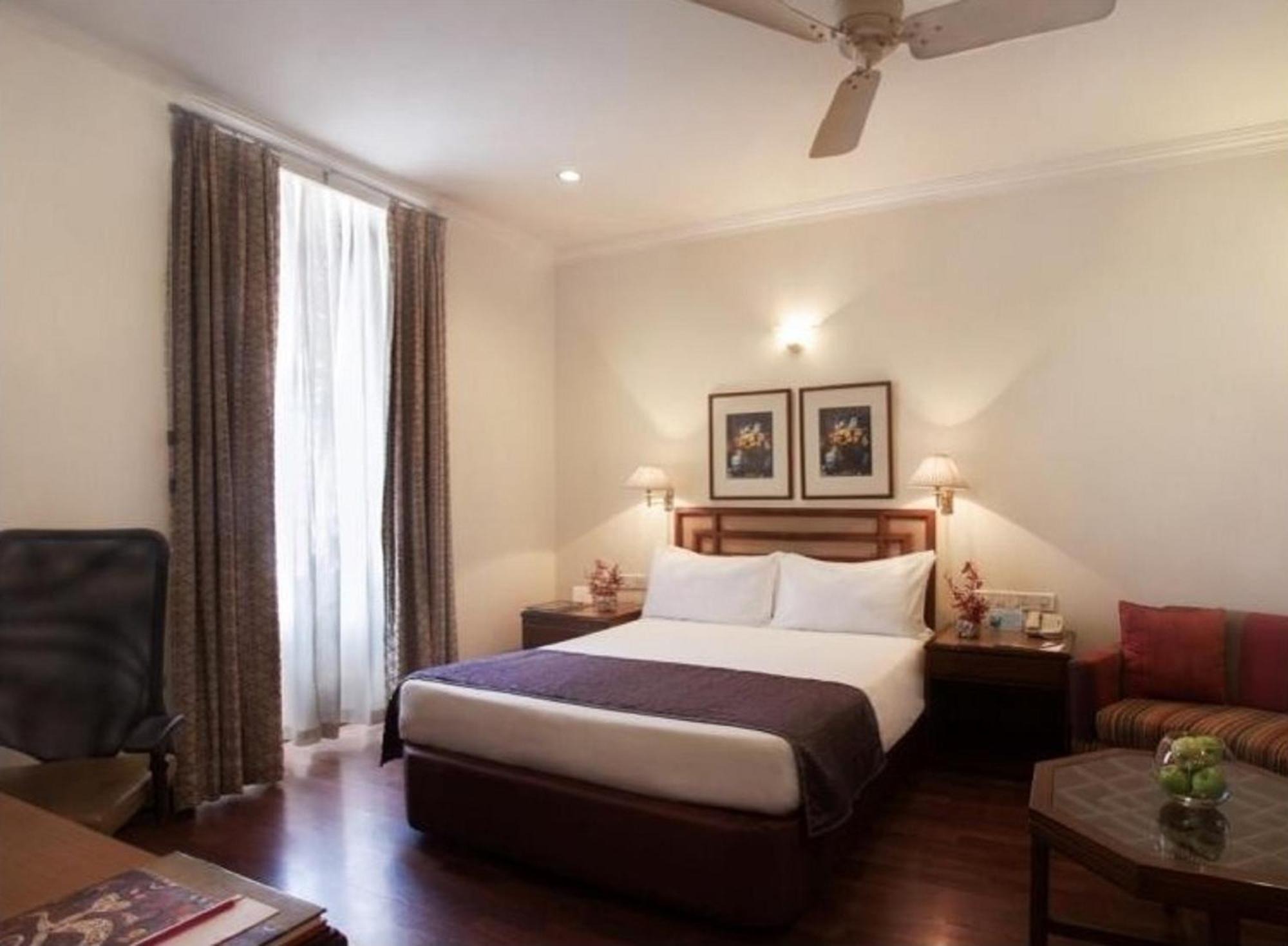 Ambassador, New Delhi - Ihcl Seleqtions Hotel Exterior photo