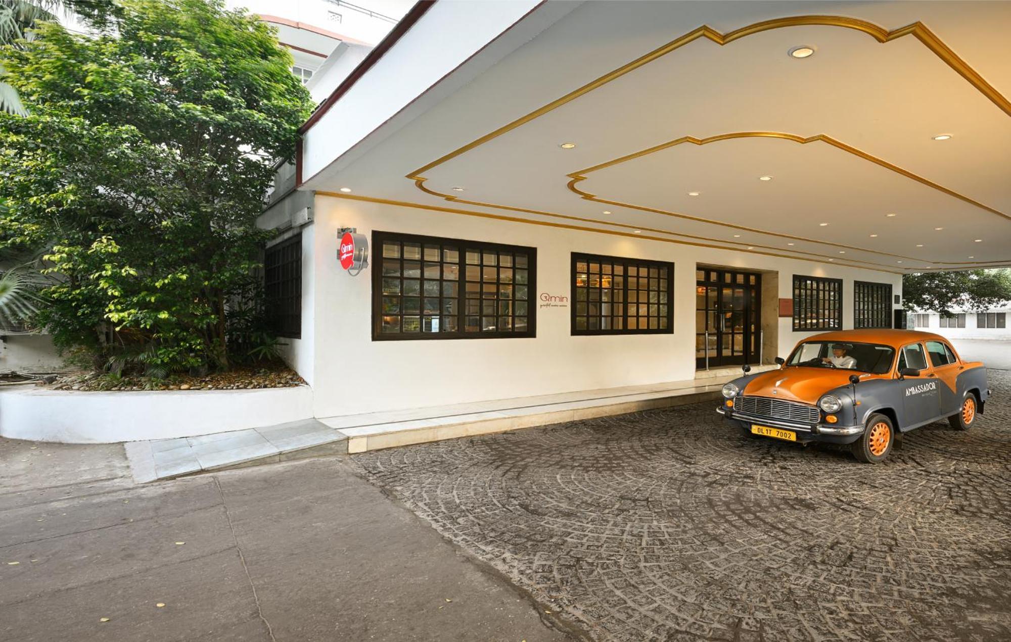 Ambassador, New Delhi - Ihcl Seleqtions Hotel Exterior photo The entrance of the Swiss Embassy in Kuala Lumpur