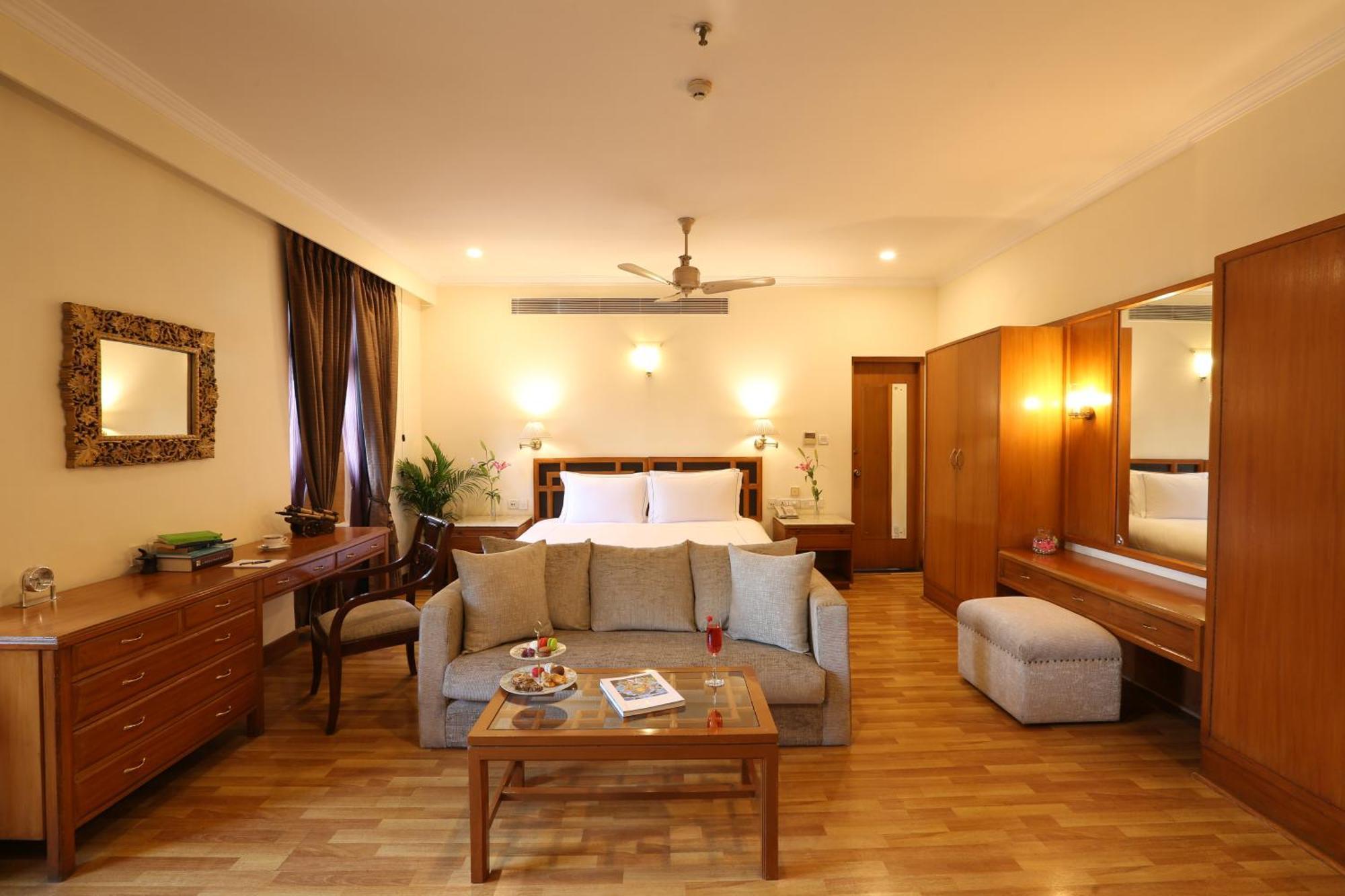 Ambassador, New Delhi - Ihcl Seleqtions Hotel Exterior photo