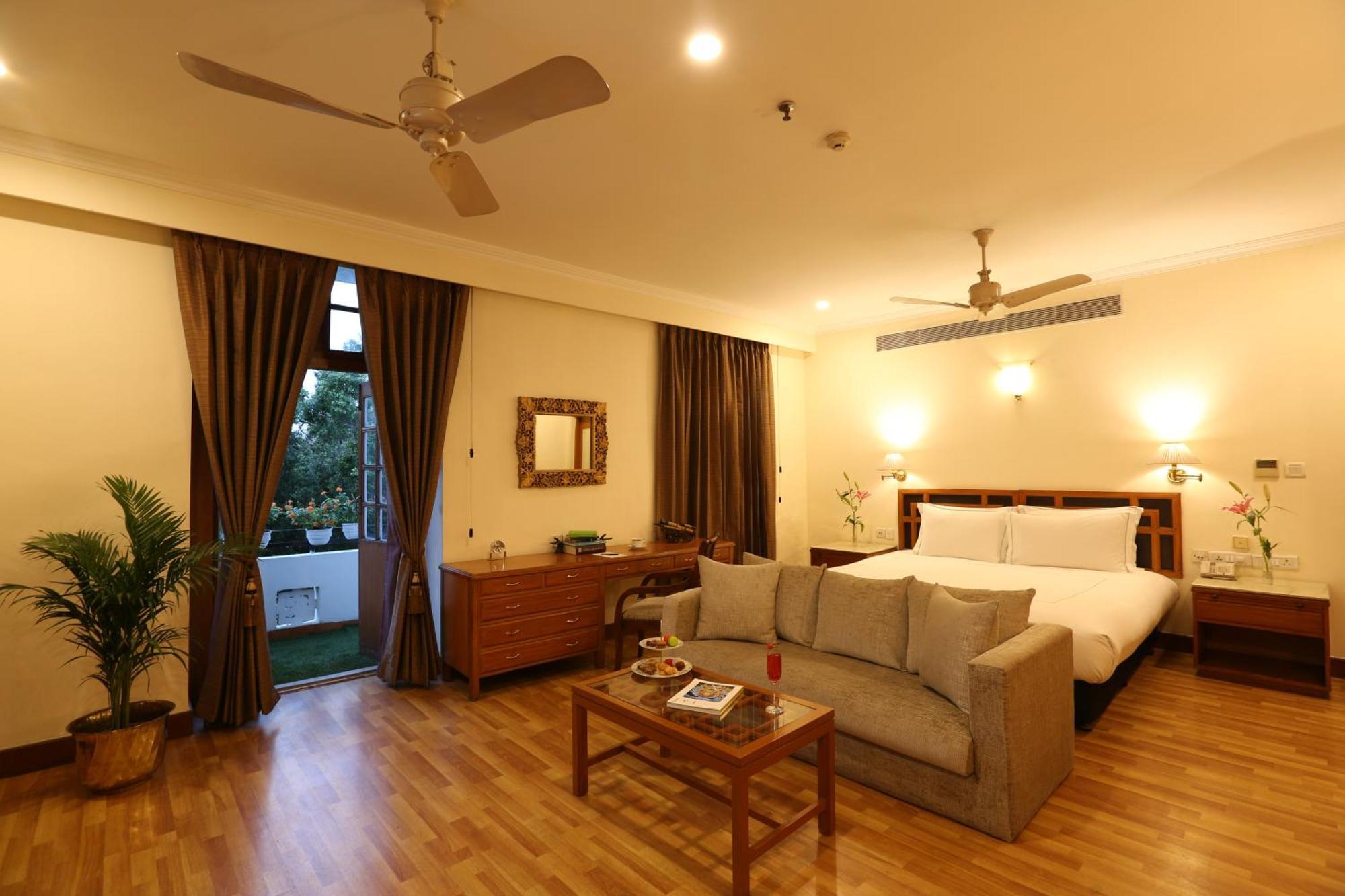 Ambassador, New Delhi - Ihcl Seleqtions Hotel Exterior photo