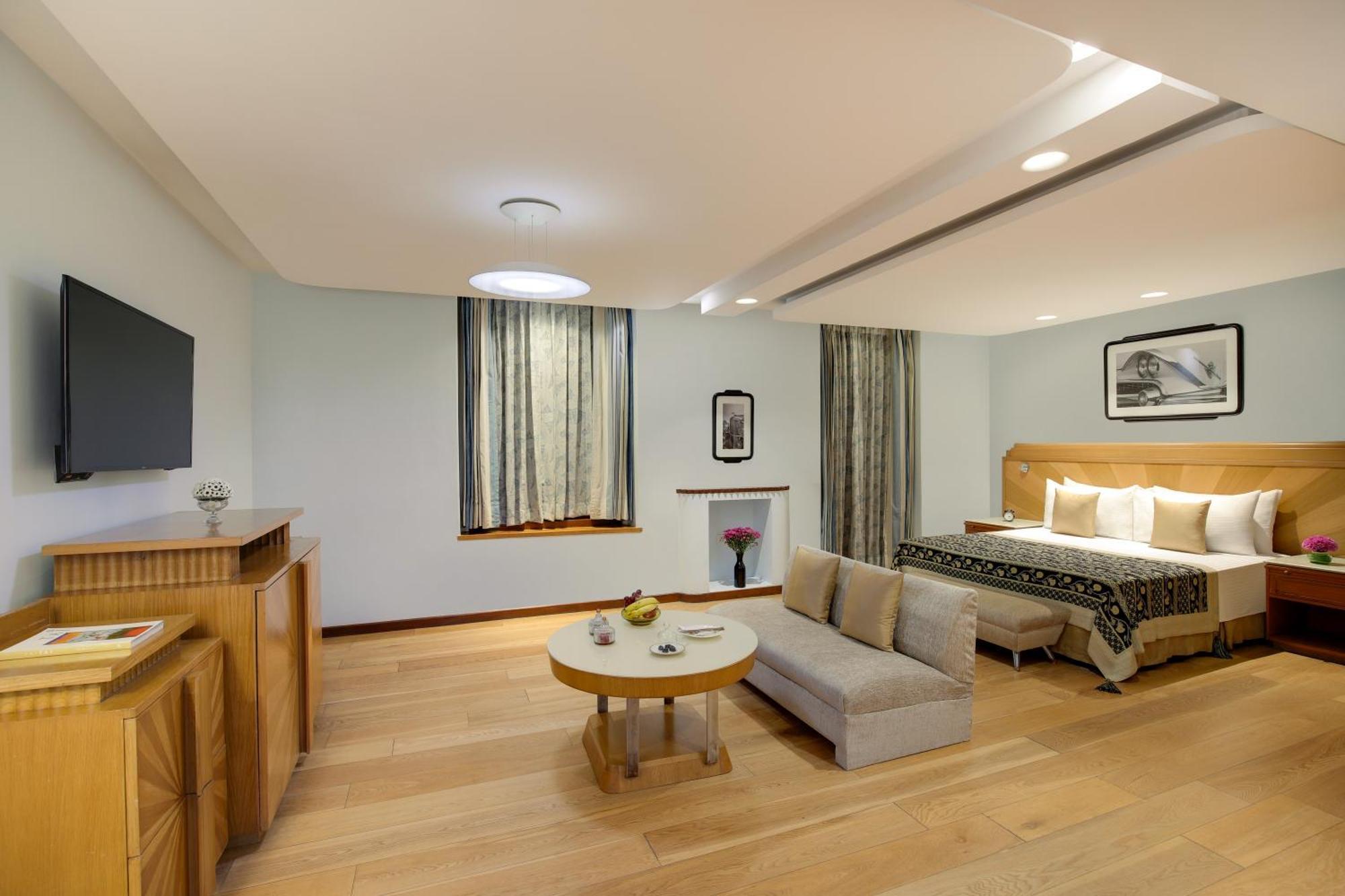 Ambassador, New Delhi - Ihcl Seleqtions Hotel Exterior photo Suite room at The Park, New Delhi